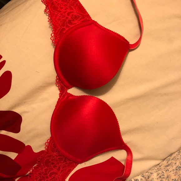 Gilly Hicks Other - Gilly Hicks Pink Push Up Bra